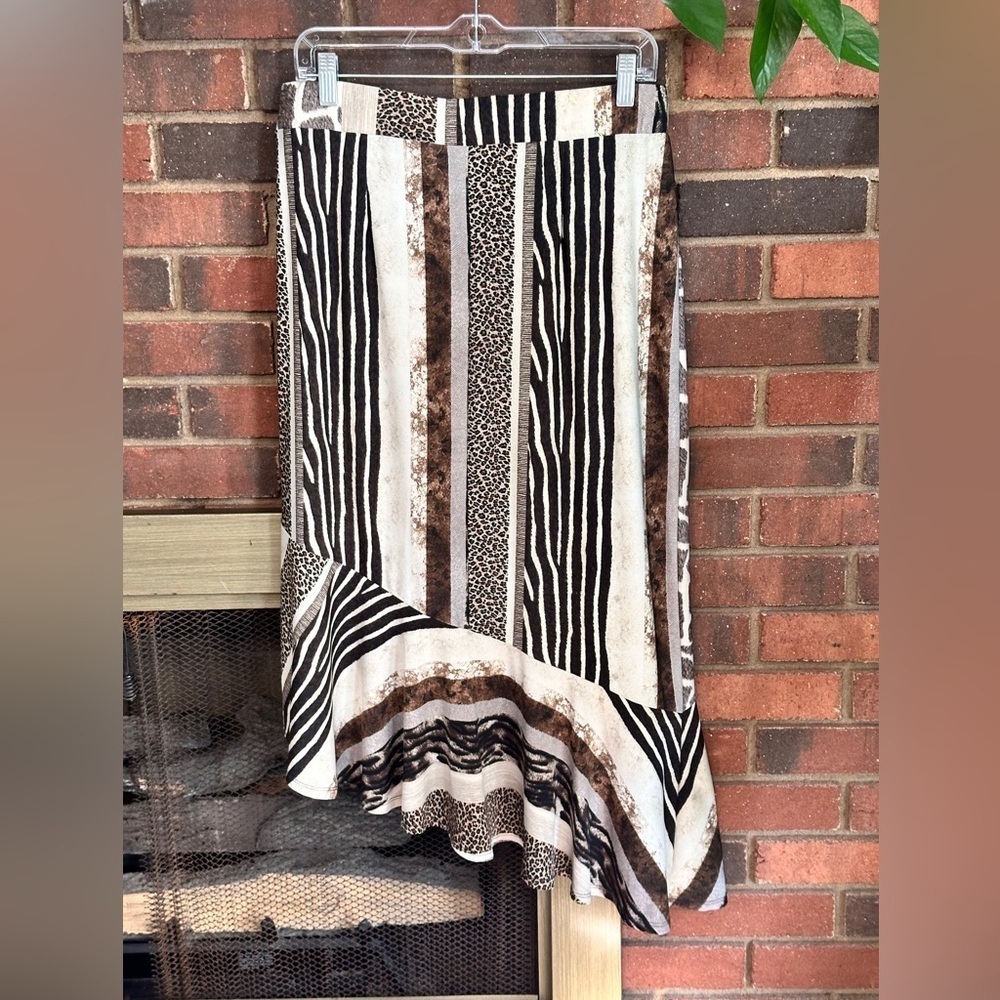 Chic Zebra Print Maxi Skirt high low size medium